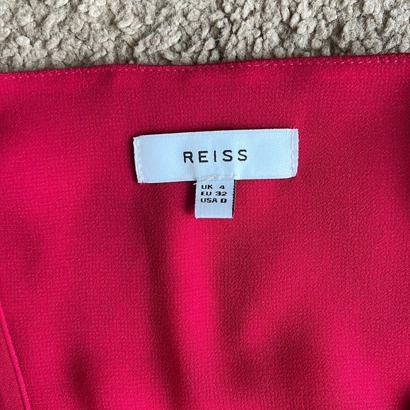 Reiss Juno Cutout Detail Tank Top Blouse Red - Picture 5 of 9